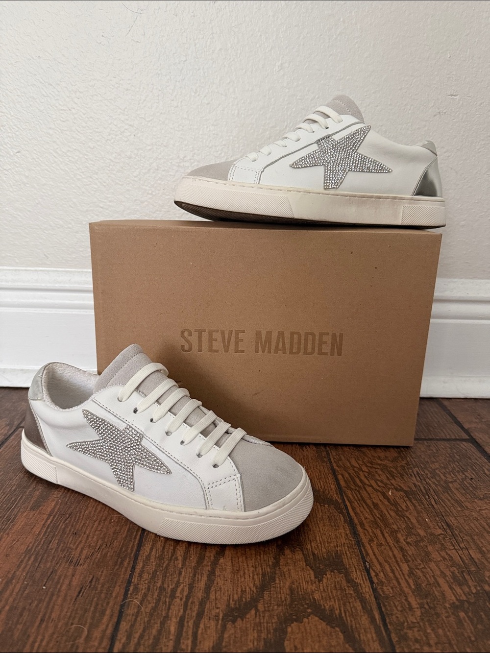 Steve Madden Rezume Rhinestone Distressed Sneaker - Size 7
